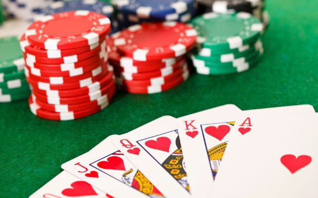 Những luật chơi chung nhất trong game bài Poker